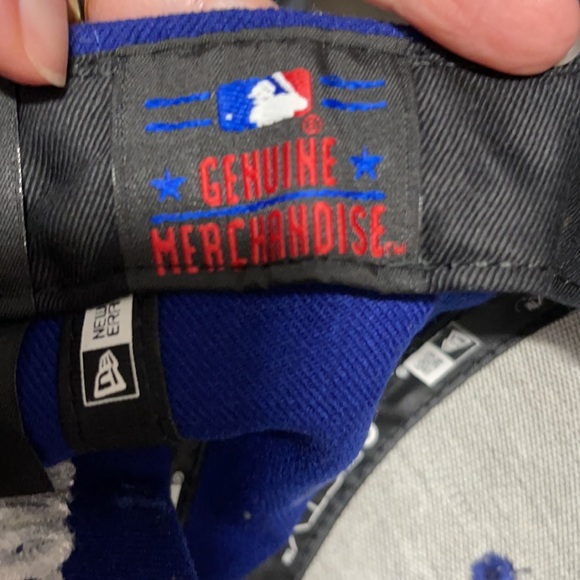 Two sided LA Dodgers baseball hat. - Picture 3 of 4